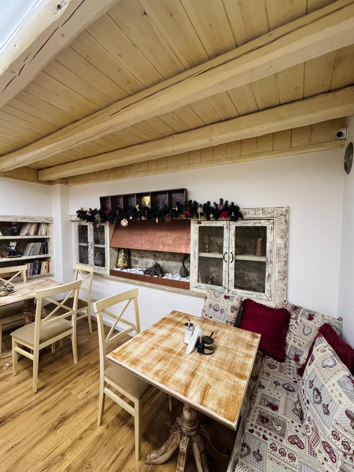 Alexandros Guesthouse Arachova Exteriör bild